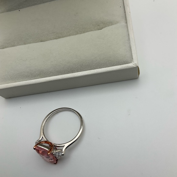 New with box Maxine sterling silver pink zirconia and white zirconia ring size 7 - Picture 4 of 9